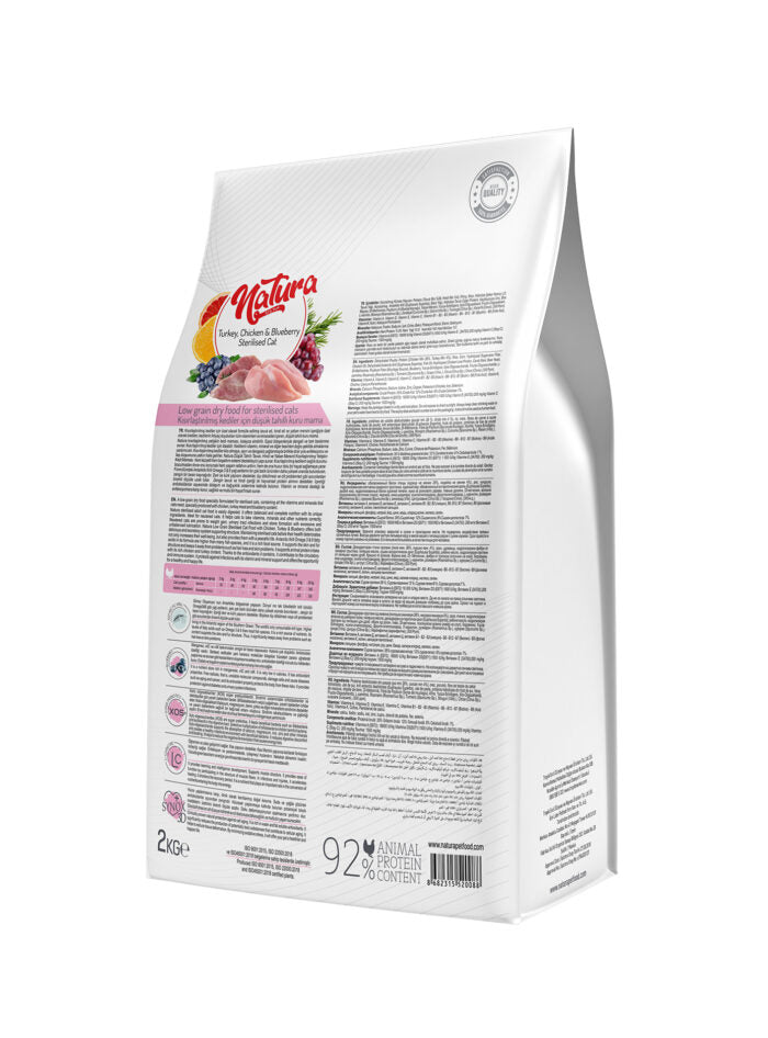 Natura Sterlised Tavuk, Hindi ve Yaban Mersinli Az Tahıllı Yetişkin Kedi Mama, 2kg
